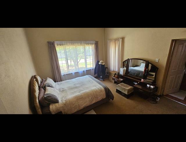 3 BEDROOM FREESTANDING FOR SALE IN CASHAN